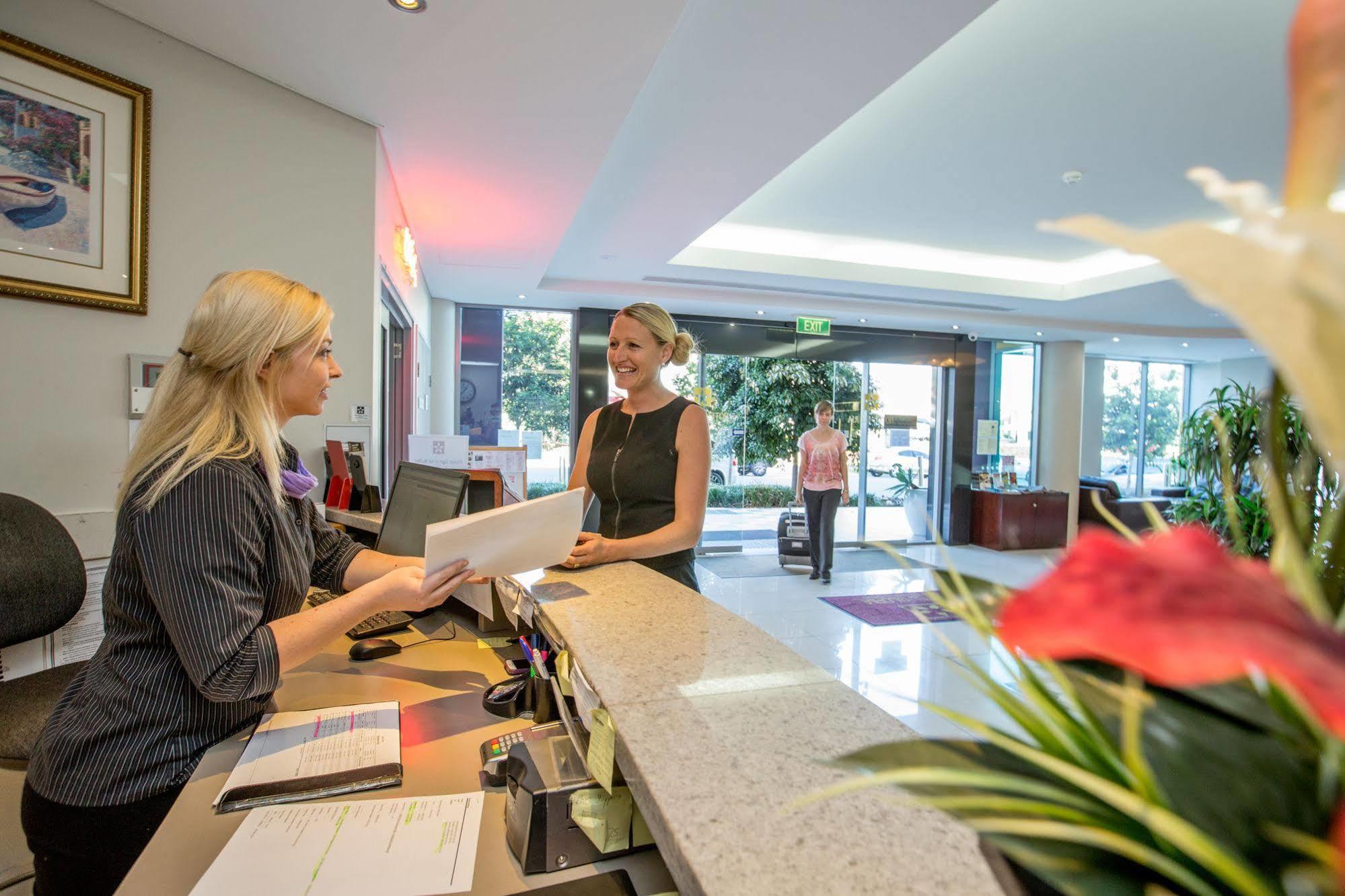 Gloria 4* Springwood